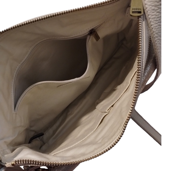 Fossil Kinley Medium Crossbody Ivory Pale Gold Metallic Pebbled‎ Leather - Picture 7 of 10